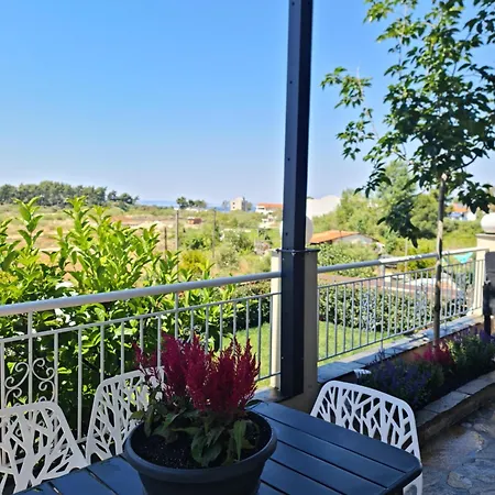 Eleana Luxury Private Неос-Мармарас