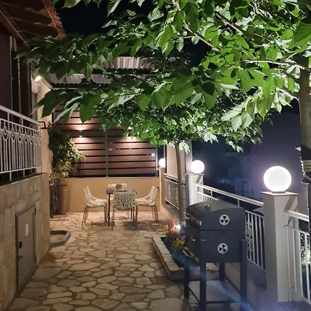 Eleana Luxury Private * Неос-Мармарас