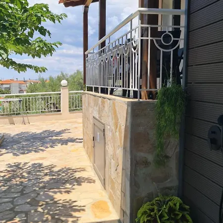 Апартаменты Eleana Luxury Private Неос-Мармарас